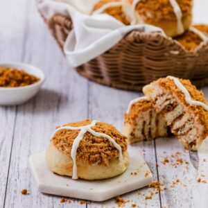 Hot Cross Biscoff Scrolls (9-Pack)